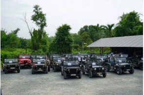 Hanoi jeep tour