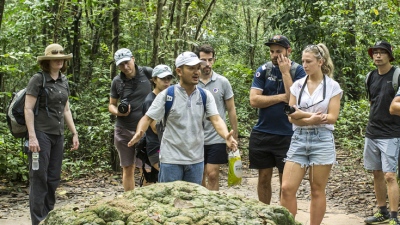 Cu chi tunel city tour