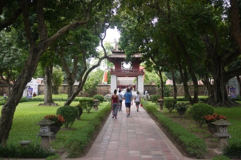 Hanoi city tour- the temple of literature