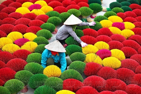 Halday tour incense vilage Quang Phu Cau