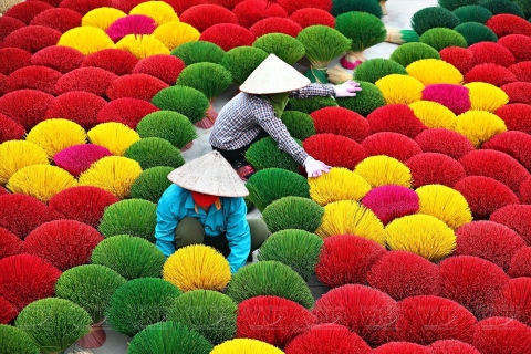 Halday tour incense vilage Quang Phu Cau