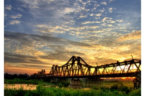 Boat Trip on The Red River travel, viet ant travel, hanoi travel, bat trang travel