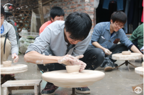 Hanoi-city-tour-traditional-villager